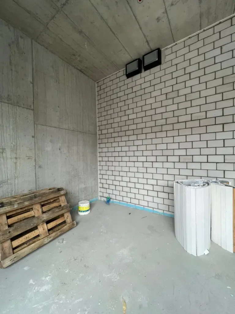 Ansicht der Arbeiten Innenarchitektur und Ladenbau für den Salon von 5th Avenue in Emmen bei Luzern.